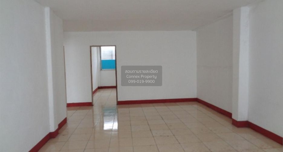Local comercial en venta de 2 habitaciones en Bang Pa-in, Phra Nakhon Si Ayutthaya