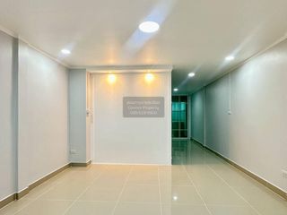 Reihenhaus zum Kauf mit 3 Zimmer in Bang Bua Thong, Nonthaburi