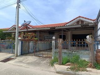 À vendre 2 chambres maison de ville à Pran Buri, Prachuap Khiri Khan