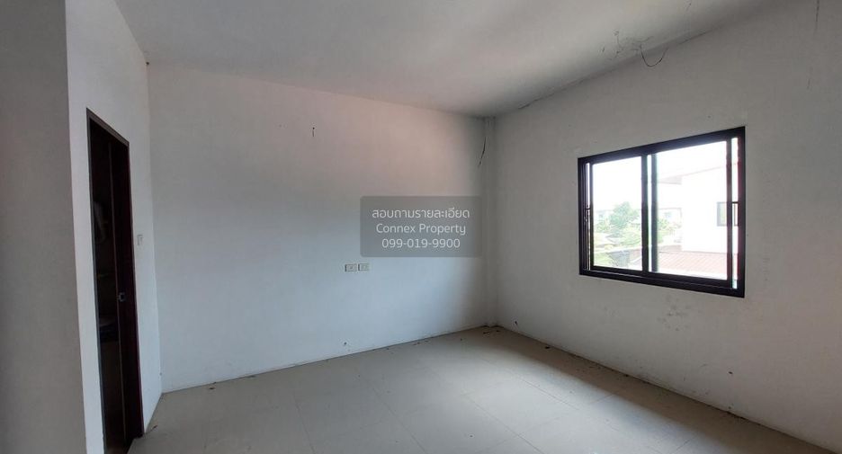For sale 2 bedrooms townhouse in Mueang Chon Buri, Chonburi