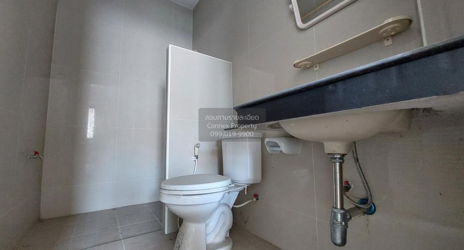 For sale 2 bedrooms townhouse in Mueang Chon Buri, Chonburi