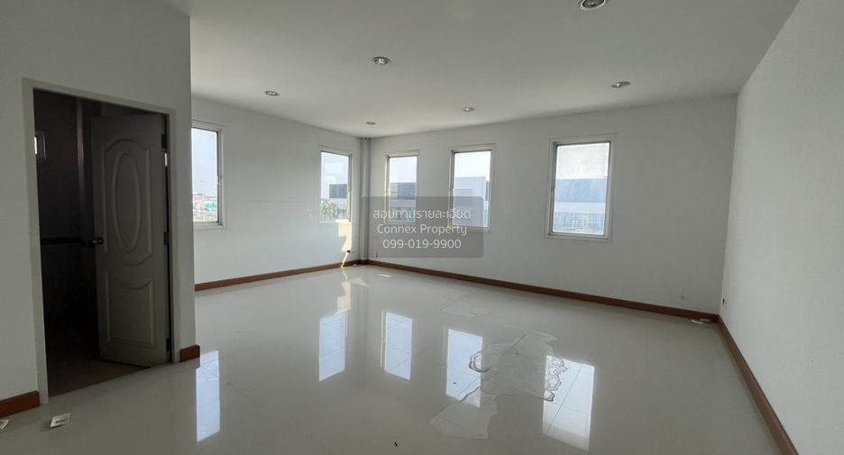Reihenhaus zum Kauf mit 3 Zimmer in Lat Krabang, Bangkok