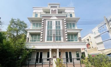 Reihenhaus zum Kauf mit 3 Zimmer in Lat Krabang, Bangkok