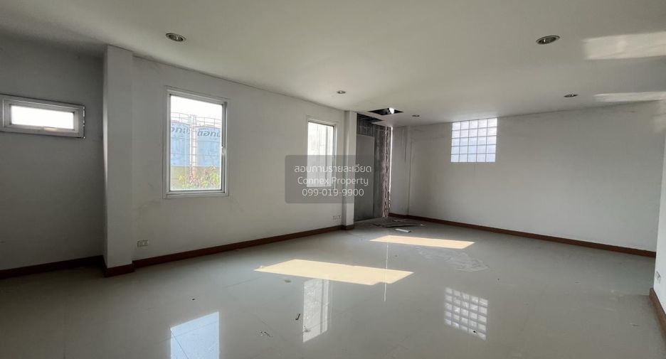 Reihenhaus zum Kauf mit 3 Zimmer in Lat Krabang, Bangkok