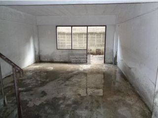 For sale 4 bedrooms retail Space in Bang Nam Priao, Chachoengsao