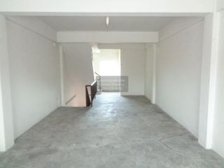出售 3 卧室 商业空间 在 Ban Bueng, Chon Buri