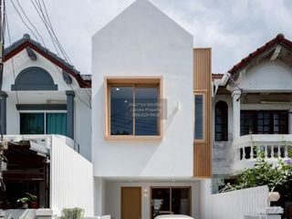 À vendre 2 chambres maison de ville à Bueng Kum, Bangkok