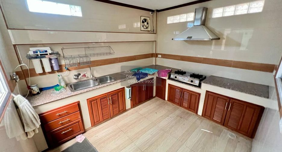 Haus zum Kauf mit 5 Zimmer in Nong Khaem, Bangkok