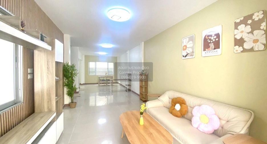 出售 4 卧室 联排别墅 在 Mueang Samut Prakan, Samut Prakan