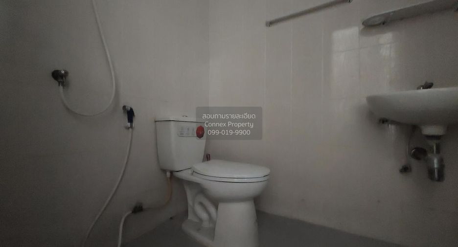For sale 2 bedrooms townhouse in Mueang Chon Buri, Chonburi