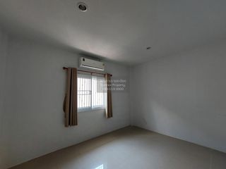 For sale 2 bedrooms townhouse in Mueang Chon Buri, Chonburi