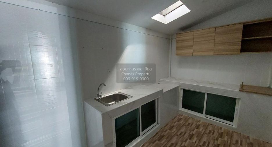 For sale 2 bedrooms townhouse in Mueang Chon Buri, Chonburi