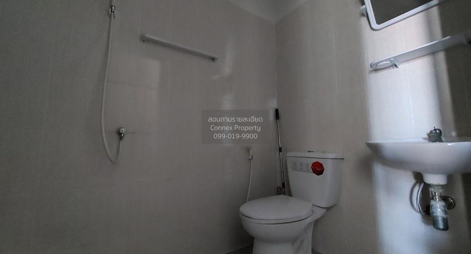 For sale 2 bedrooms townhouse in Mueang Chon Buri, Chonburi