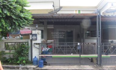 Reihenhaus zum Kauf mit 2 Zimmer in Pluak Daeng, Rayong