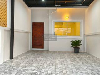 Reihenhaus zum Kauf mit 2 Zimmer in Bang Bua Thong, Nonthaburi