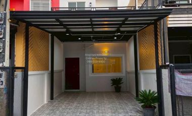 Reihenhaus zum Kauf mit 2 Zimmer in Bang Bua Thong, Nonthaburi
