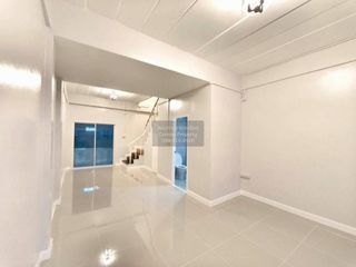 Reihenhaus zum Kauf mit 2 Zimmer in Bang Bua Thong, Nonthaburi