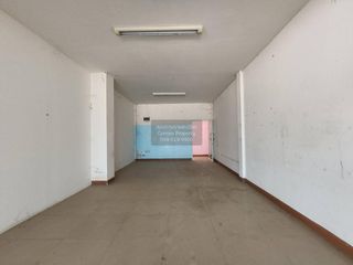 Local comercial en venta de 2 habitaciones en Pran Buri, Prachuap Khiri Khan