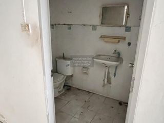 Casa adosada en venta de 2 habitaciones en Lam Luk Ka, Pathum Thani