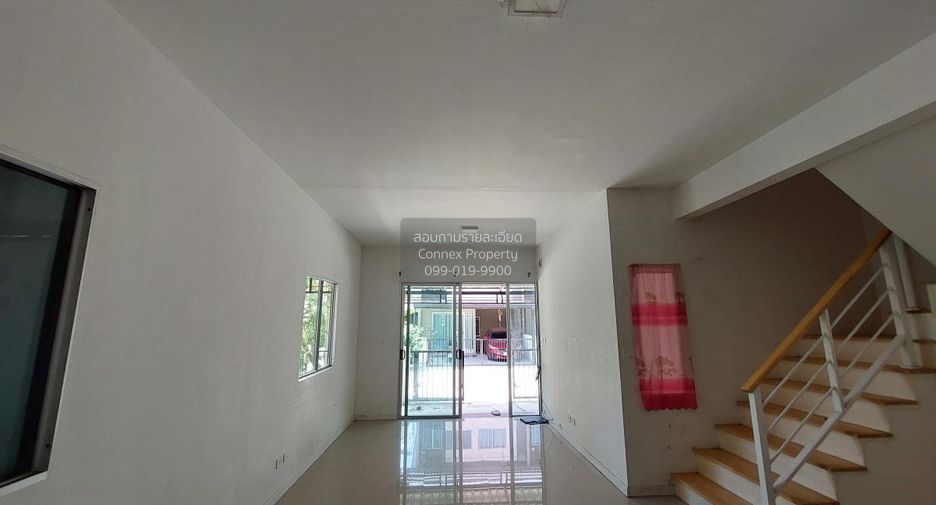 For sale 3 bedrooms townhouse in Mueang Chon Buri, Chonburi