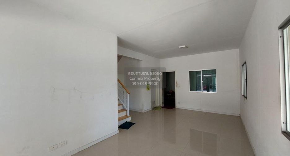 For sale 3 bedrooms townhouse in Mueang Chon Buri, Chonburi