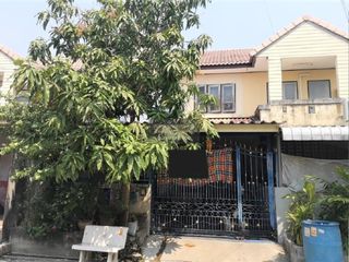 Casa adosada en venta de 2 habitaciones en Phra Samut Chedi, Samut Prakan