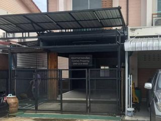 Reihenhaus zum Kauf mit 2 Zimmer in Thung Khru, Bangkok