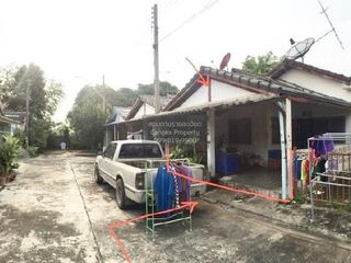 Casa adosada en venta de 3 habitaciones en Thanyaburi, Pathum Thani