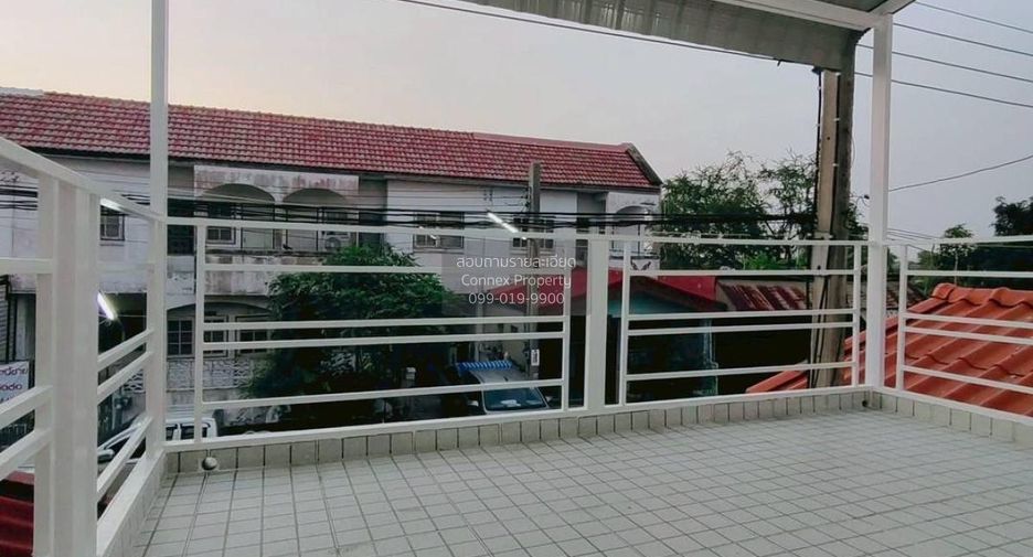 Reihenhaus zum Kauf mit 2 Zimmer in Bang Bua Thong, Nonthaburi