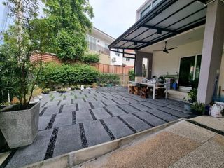Haus zum Kauf mit 4 Zimmer in Bang Khun Thian, Bangkok