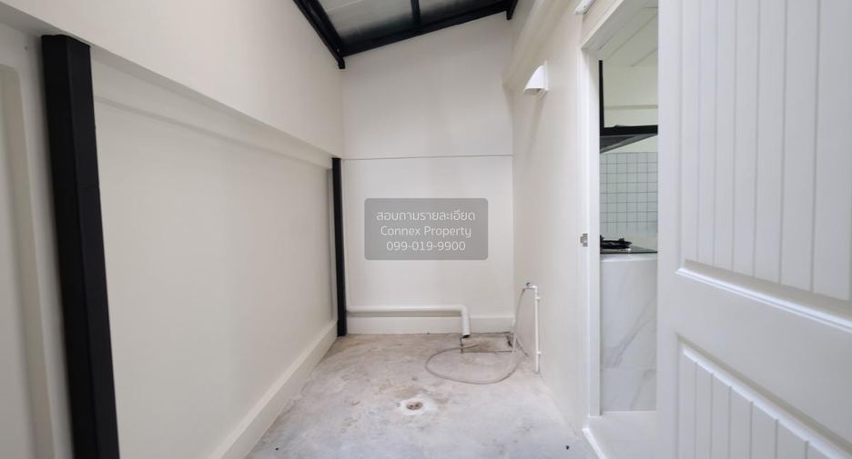 出售 5 卧室 联排别墅 在 Min Buri, 曼谷