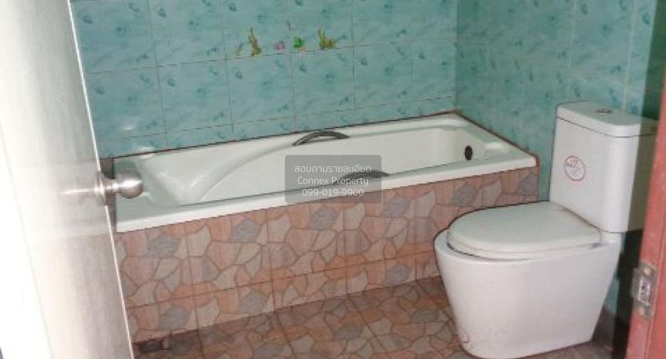 Haus zum Kauf mit 4 Zimmer in Phra Samut Chedi, Samut Prakan