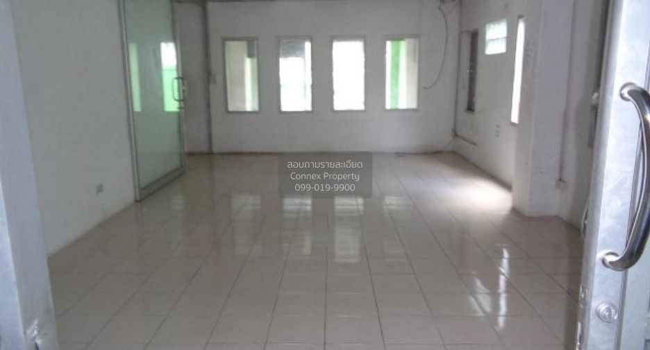 Haus zum Kauf mit 4 Zimmer in Phra Samut Chedi, Samut Prakan