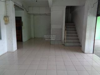 Haus zum Kauf mit 4 Zimmer in Phra Samut Chedi, Samut Prakan