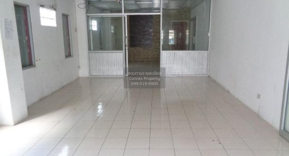 Haus zum Kauf mit 4 Zimmer in Phra Samut Chedi, Samut Prakan