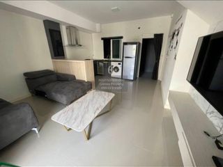 Casa adosada en venta de 2 habitaciones en Bang Khen, Bangkok