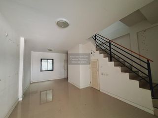 For sale 2 bedrooms townhouse in Si Racha, Chonburi