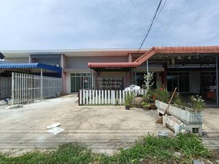 À vendre 1 chambre maison de ville à Pran Buri, Prachuap Khiri Khan
