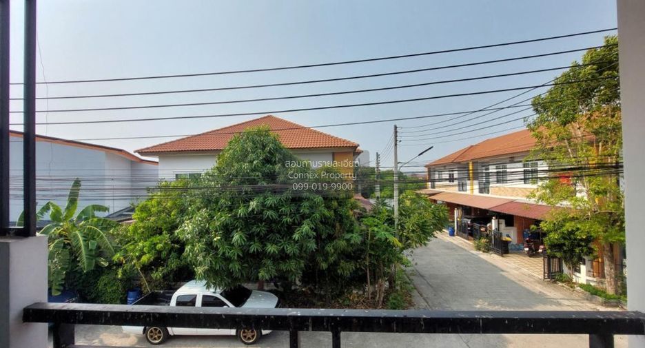 出售 3 卧室 联排别墅 在 Phan Thong, Chon Buri