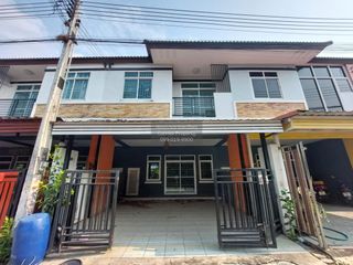 出售 3 卧室 联排别墅 在 Phan Thong, Chon Buri