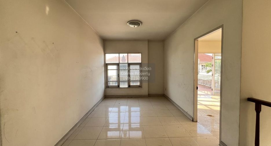 出售 4 卧室 独立屋 在 Mueang Pathum Thani, Pathum Thani