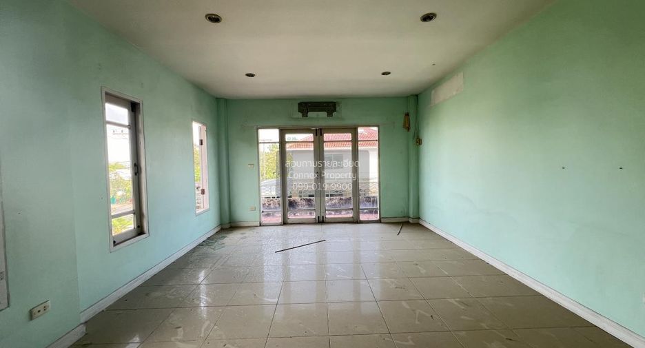 出售 4 卧室 独立屋 在 Mueang Pathum Thani, Pathum Thani