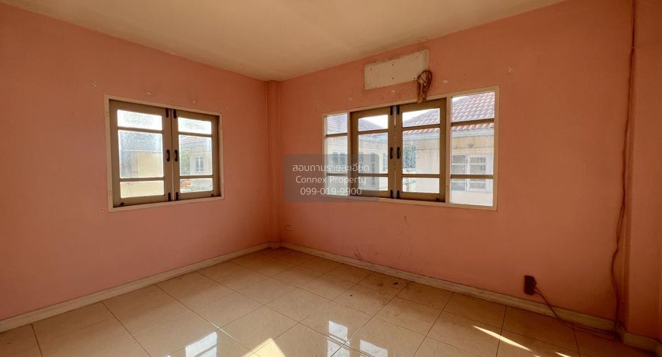 出售 4 卧室 独立屋 在 Mueang Pathum Thani, Pathum Thani