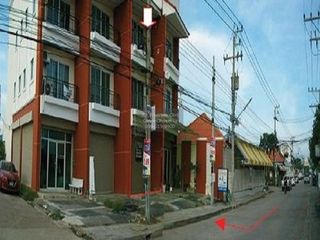 For sale 3 bedrooms retail Space in Hua Hin, Prachuap Khiri Khan