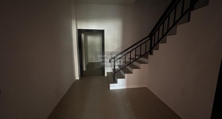 For sale 3 bedrooms retail Space in Hua Hin, Prachuap Khiri Khan