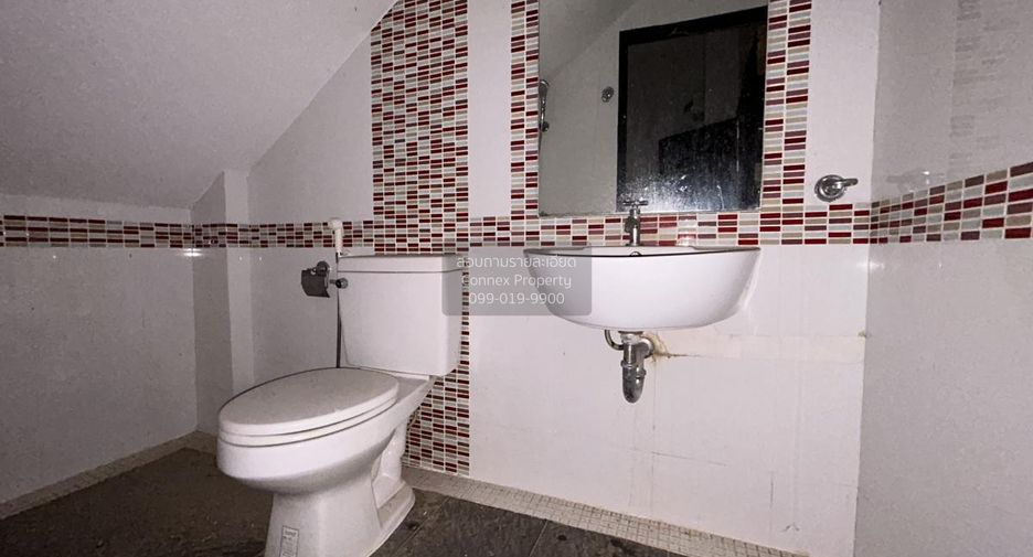 For sale 3 bedrooms retail Space in Hua Hin, Prachuap Khiri Khan