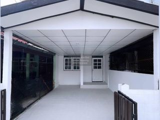 Casa adosada en venta de 2 habitaciones en Khlong Luang, Pathum Thani