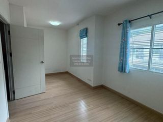 Reihenhaus zum Kauf mit 3 Zimmer in Bang Yai, Nonthaburi