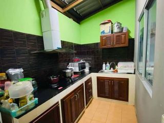 Reihenhaus zum Kauf mit 3 Zimmer in Khlong Sam Wa, Bangkok