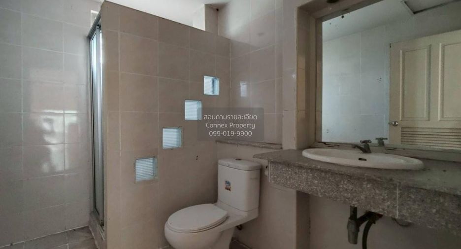 For sale 4 bedrooms house in Phutthamonthon, Nakhon Pathom